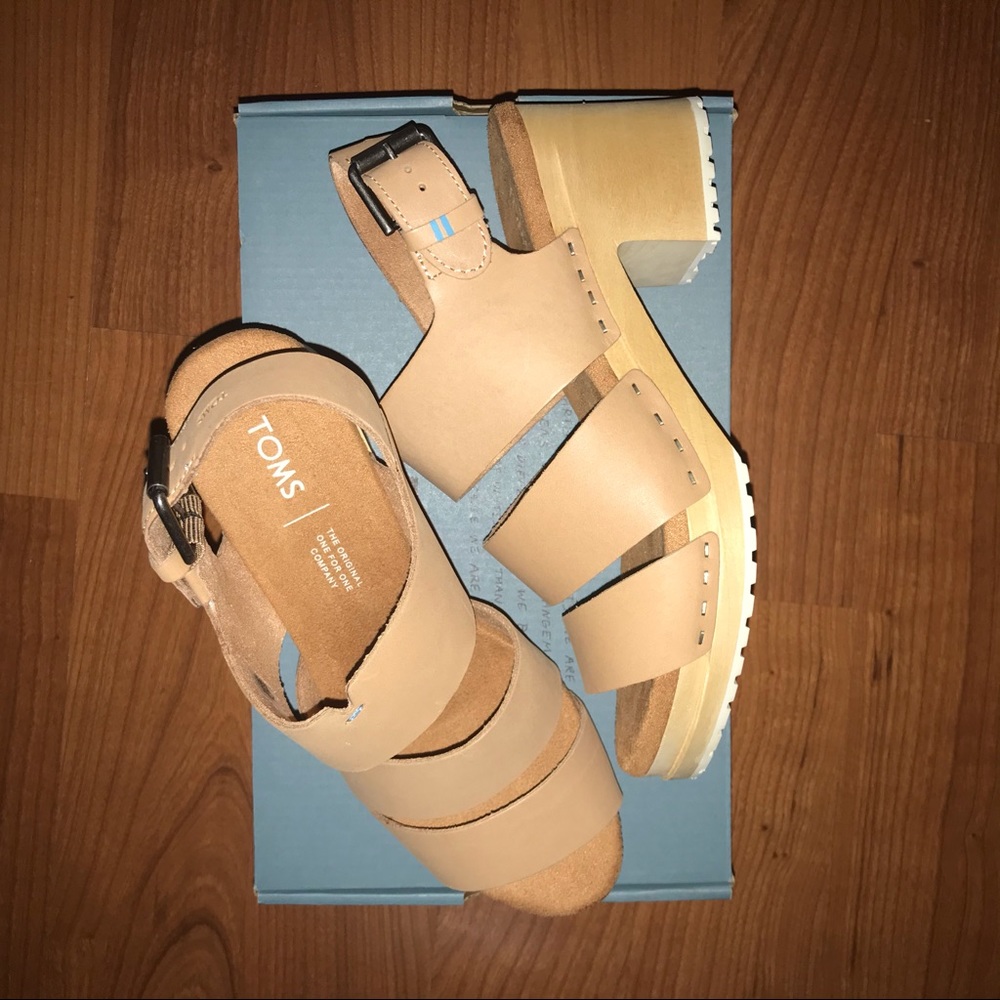 TOMS Phoebe Clog ✨New